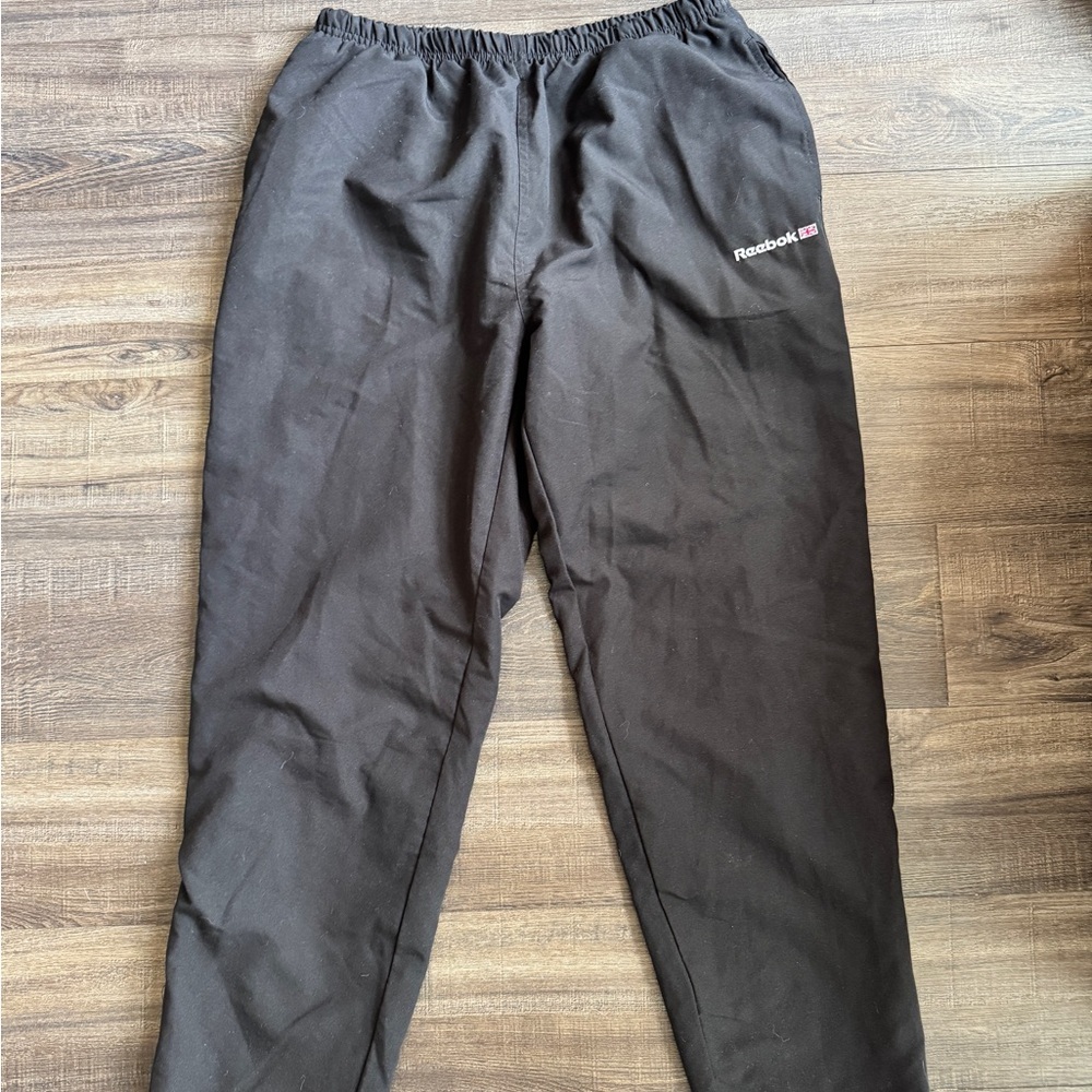 Reebok Women’s 90s Euro Black Sweatpants - Picture 2 of 7
